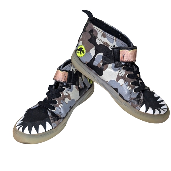 2/$30...Size 2 Boys Jurassic World Sneakers - Picture 1 of 5